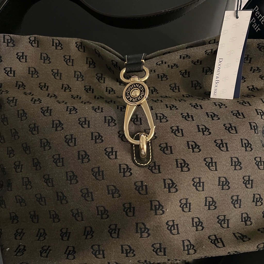 Brand New Swt Dooney And Bourke Canvas Hobo Handbag